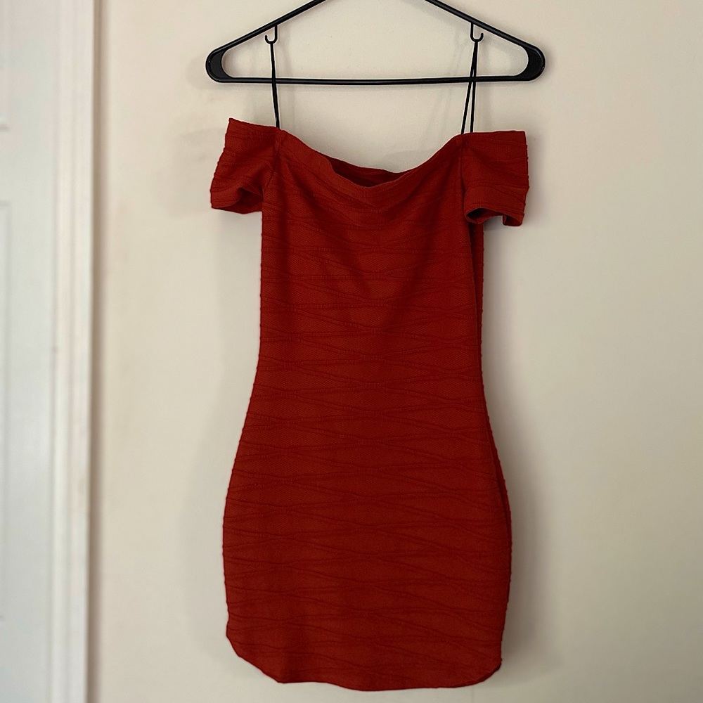 Windsor, red-orange bodycon dress // size small !! - Picture 2 of 4